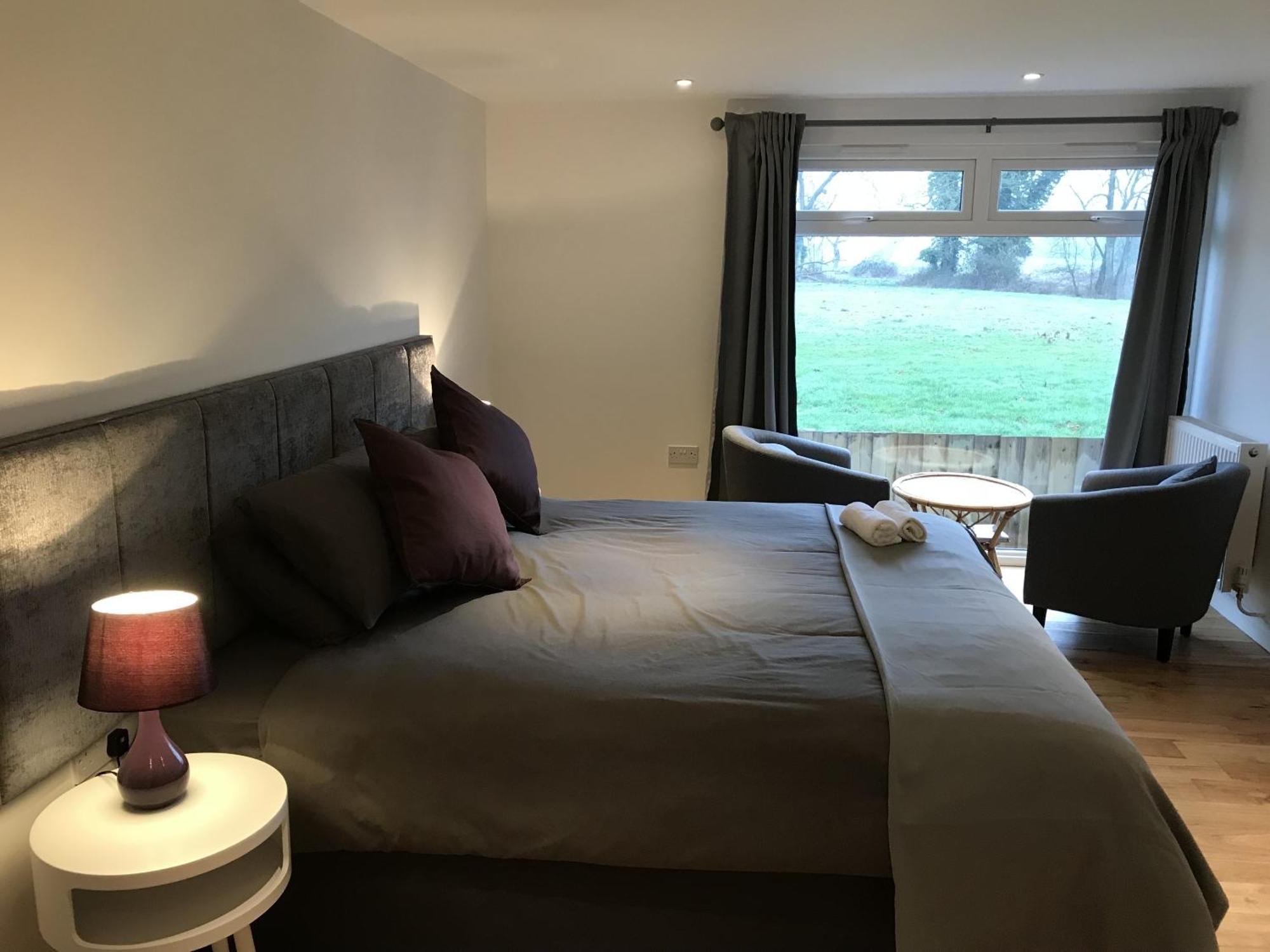 Tor Rooms Canterbury Bagian luar foto